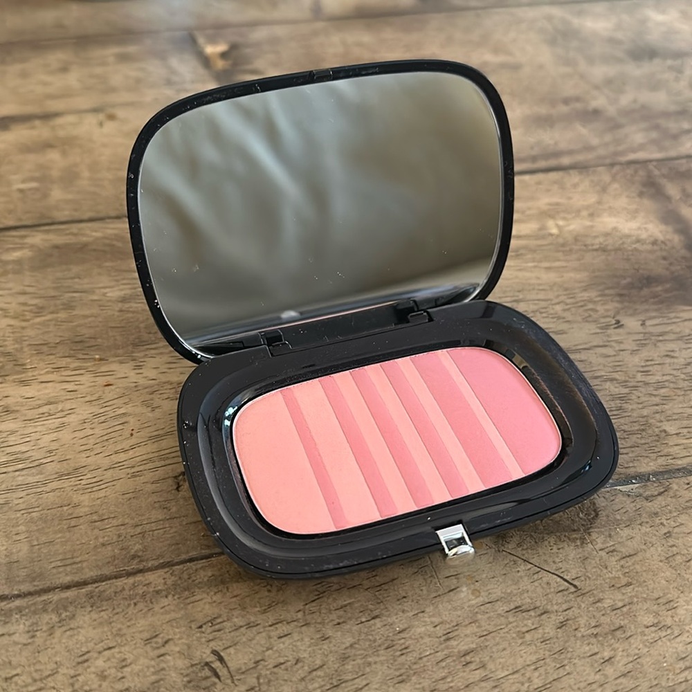 Marc Jacobs Lush and Libido Air Blush - never been used
